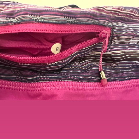 lululemon | Speed Short | size 8 | Pink + black trim + print waistband - Picture 3 of 5